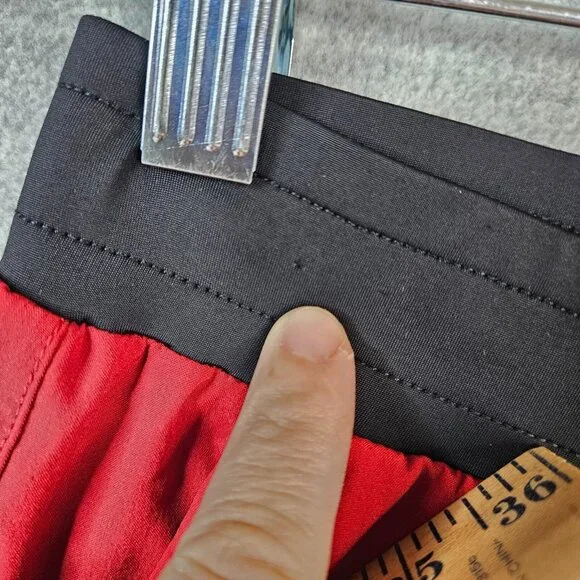 Yellow By Soulcycle Men's Black/Red Lined Pockets Workout short Size L - Picture 9 of 9